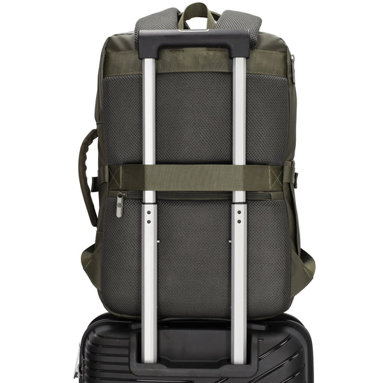 Rucksack 48x32x18cm in Dunkelgrün mit Brustgurt und Aufsteckfunktion - leder-accessoires.com