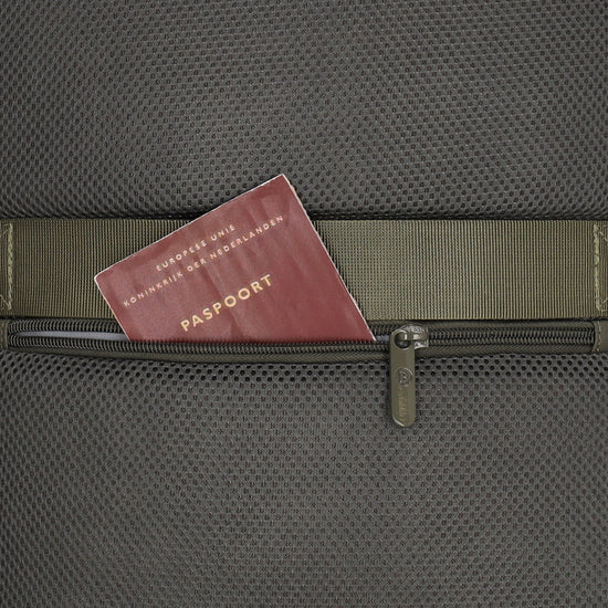Rucksack 48x32x18cm in Dunkelgrün mit Brustgurt und Aufsteckfunktion - leder-accessoires.com