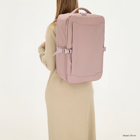 Rucksack 48x32x18cm in Rosa mit Brustgurt und Aufsteckfunktion - leder-accessoires.com
