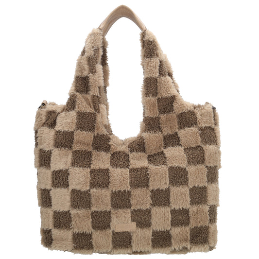 Querformat-Shopper 33,5x48cm in Taupe aus Teddy-Material mit Karomuster und Reißverschluss - leder-accessoires.com