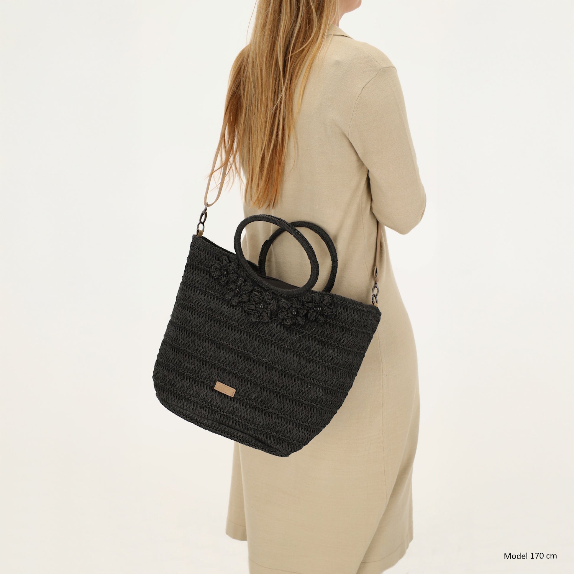 Shopper in Schwarz 31x49x18cm Stroh- Optik - leder-accessoires.com