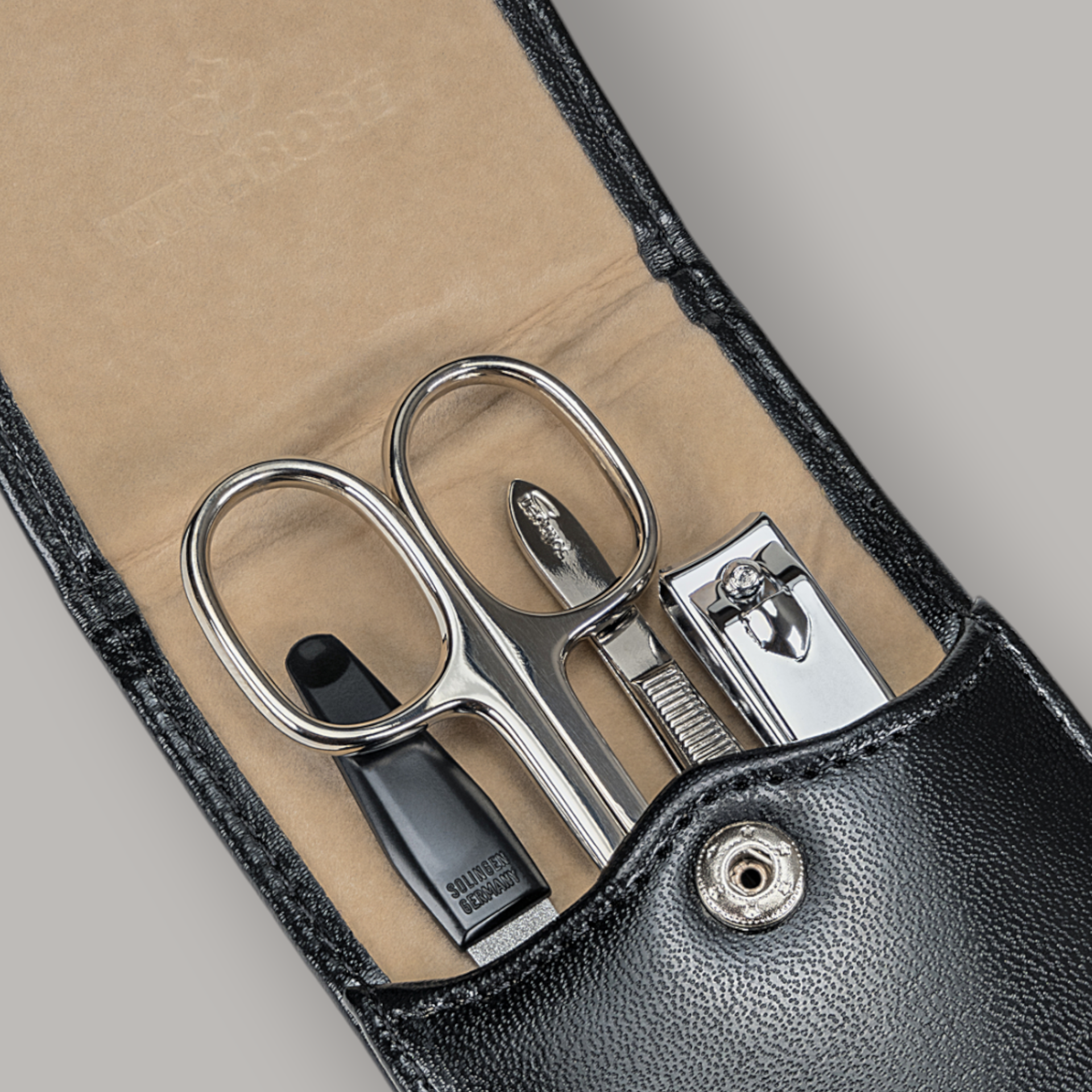 Manikür-Set 4-teilig in Schwarz - leder-accessoires.com