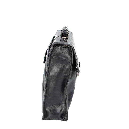 Aktentasche 40x10x30cm The Bridge in Schwarz mit Überschlag - leder-accessoires.com