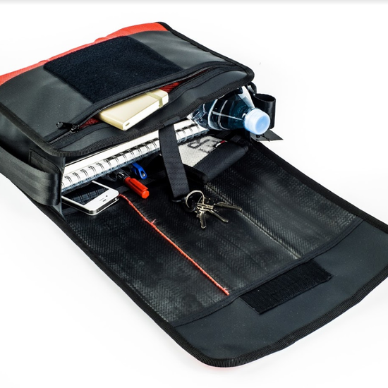 Umhängetasche Walter in Rot - leder-accessoires.com