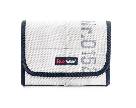 Umhängetasche Larry in Weiß - leder-accessoires.com