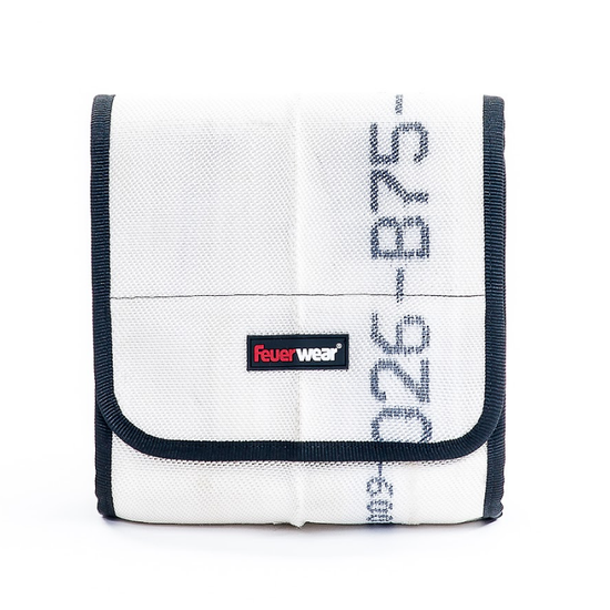 Umhängetasche Carl in Weiß - leder-accessoires.com