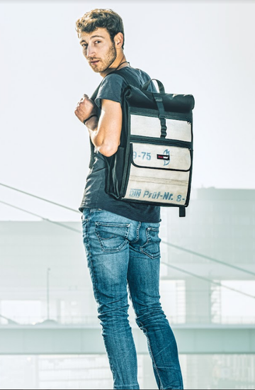 Rolltop-Rucksack Eddie in Rot - leder-accessoires.com
