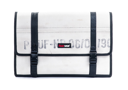Messengerbag Gordon 18L in Weiß - leder-accessoires.com