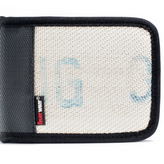 Börse Fred in Weiß - leder-accessoires.com