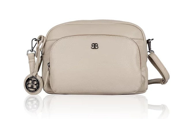 Umhängetasche aus Leder in Beige mit Reißverschluss und Vortasche