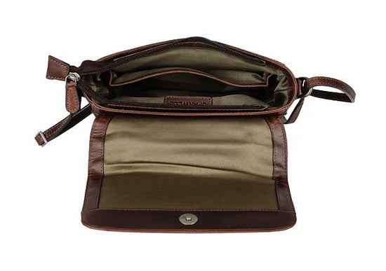 Umhängetasche aus Leder in Braun mit Überschlag und Kurzgriff - leder-accessoires.com