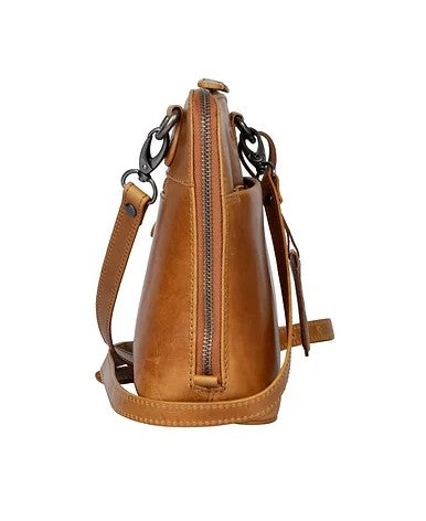 Umhängetasche aus Leder in Cognac mit Reißverschluss und Vortasche