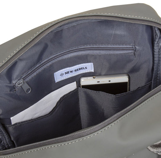 Laptoprucksack 9L in Grau mit verschweißten Reißverschlüssen