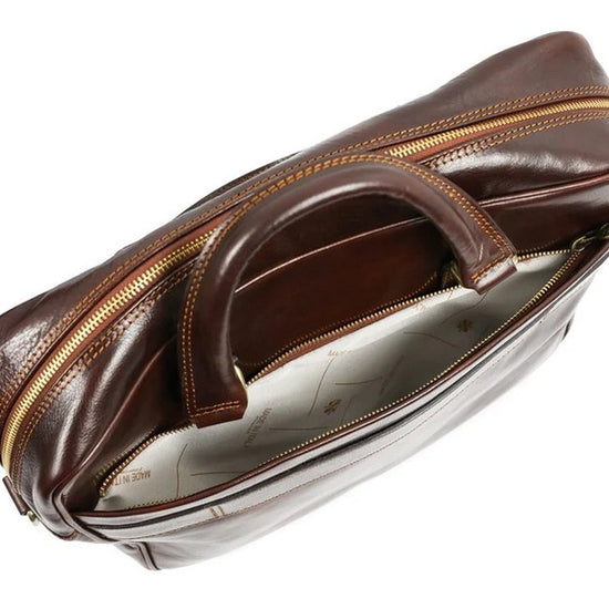 Aktentasche aus Leder in Braun mit Reißverschluss und zwei Vortaschen - leder-accessoires.com