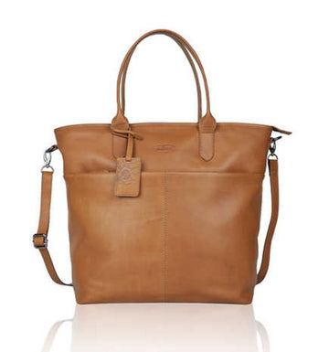 Ledershopper in Cognac mit Reißverschluss und Vortaschen