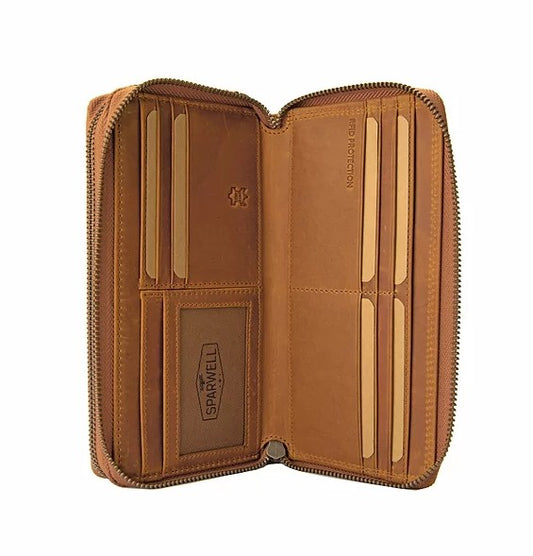 Langbörse aus Leder in Cognac mit Rundumreißverschluss und Kartenfächer - leder-accessoires.com