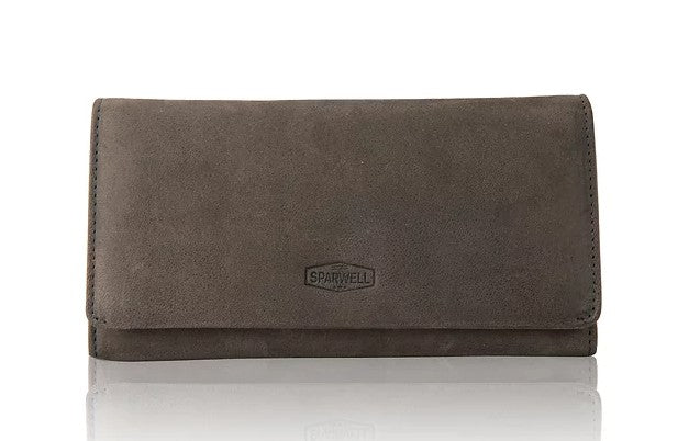 Langbörse aus Leder in Grau mit Überschlag und extra viel Kartenfächer - leder-accessoires.com
