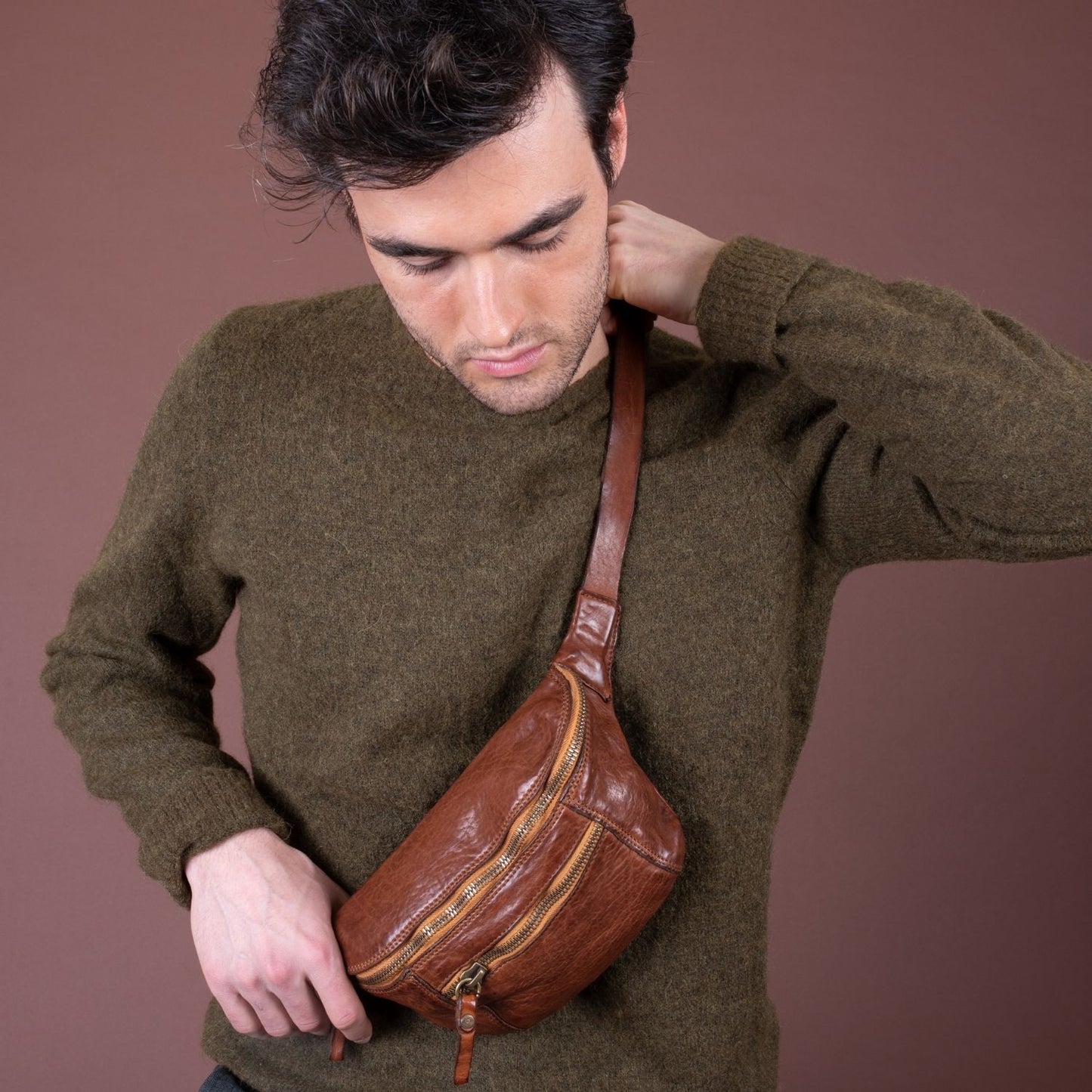 Gürteltasche „Sambuco“ aus Leder in Cognac