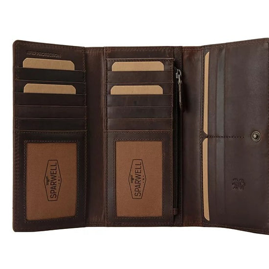 Langbörse aus Leder in Braun mit Überschlag und extra viel Kartenfächer - leder-accessoires.com