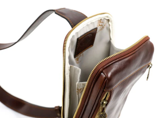 Gürteltasche|Bodybag klein aus Leder in Braun - leder-accessoires.com