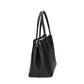 Schultertasche in Schwarz aus Leder