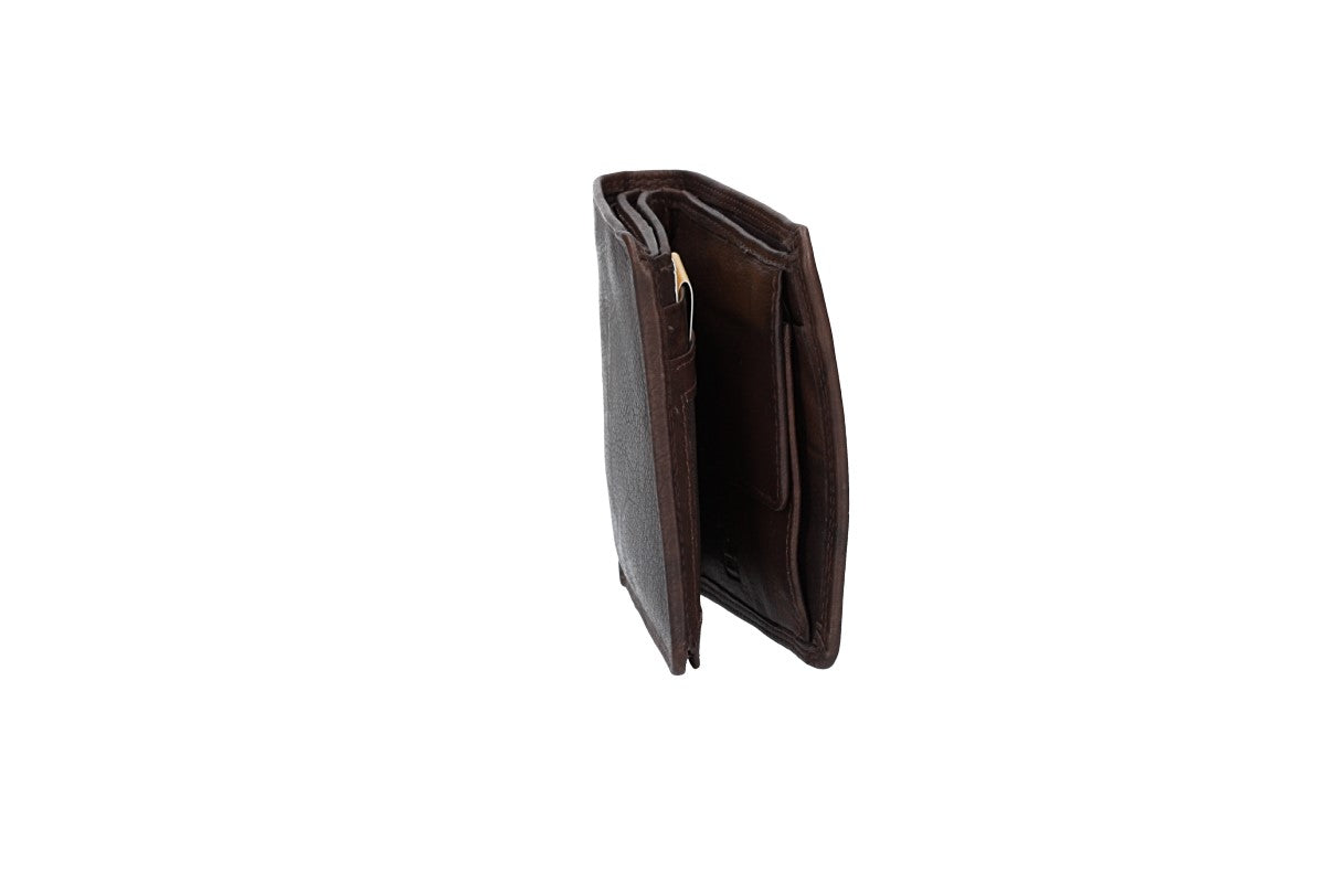 Geldbörse Querformat mit Reißverschluss in Braun aus Leder