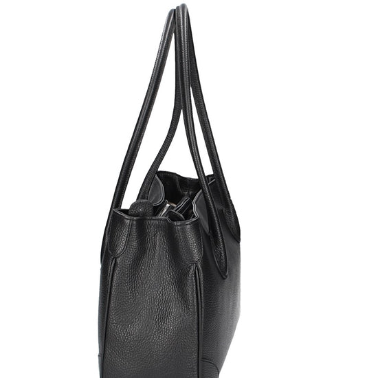 Schultertasche in Schwarz aus Leder - leder-accessoires.com