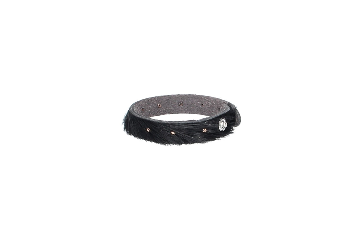 Armband mit Fell und Sternnieten in Schwarz aus Leder