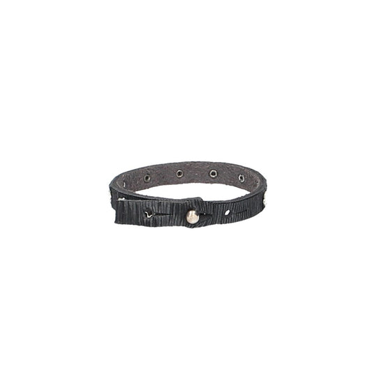 Armband geschlitzt mit Sternennieten in Schwarz aus Leder - leder-accessoires.com