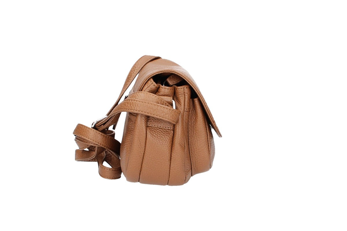 Schultertasche in Cognac mit Überschlag aus Leder