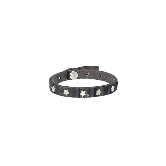 Armband geschlitzt mit Sternennieten in Schwarz aus Leder - leder-accessoires.com