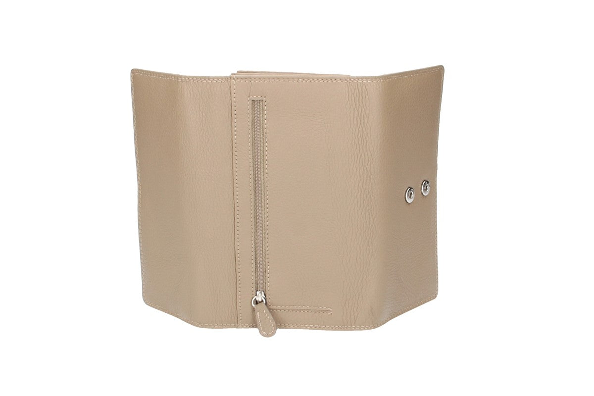 Damenbörse mit Überschlag in Taupe aus Leder